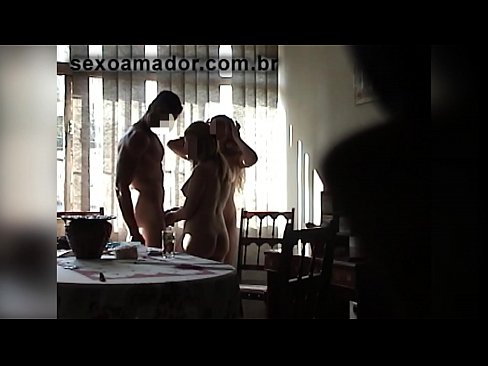❤️ جنسی دوست ایک دیو آدمی اور اس کے ساتھ ایک تھریسم کو مدعو کرتے ہیں۔ مقعد فحش ❌❤